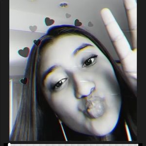 Meet your Posher, Alondra